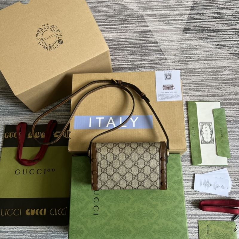 Gvc*1 horsebit bags